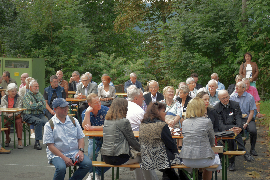 bBeginn3 Zuhörer01 bBeginn3 Zuhörer01